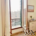 Canal View * 威尼斯