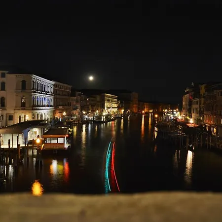 Rum i privatbostad Canal View Venedig