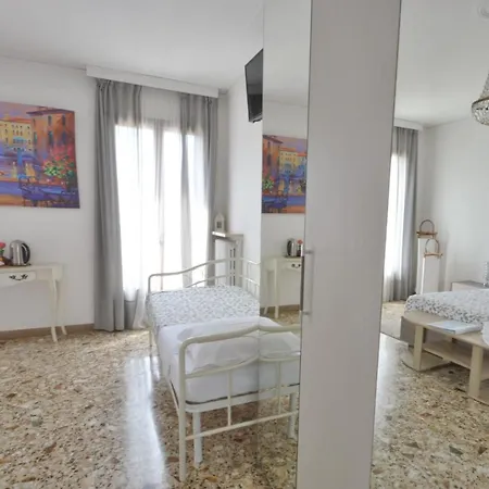 Canal View Rum i privatbostad *