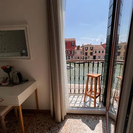 Rum i privatbostad Canal View Venedig