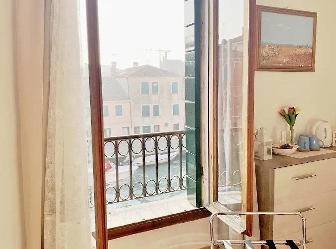 Canal View * البندقية
